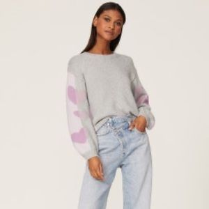 Splendid. Coming & Going Heart Sweater. Size XS